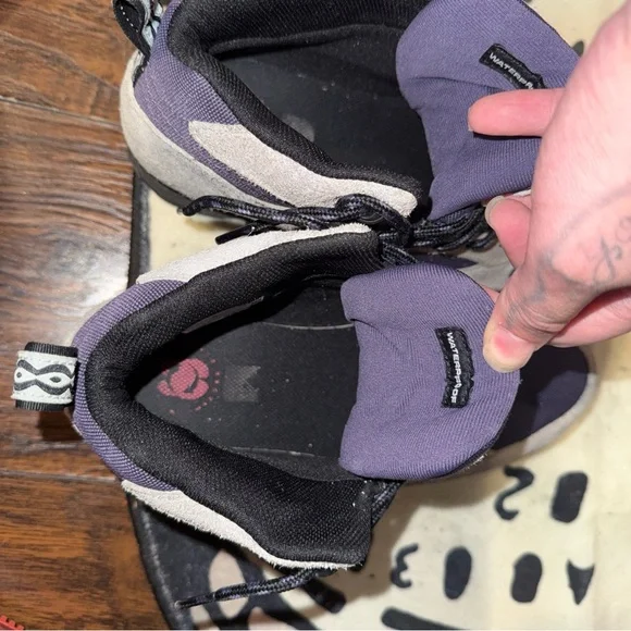 Nike Black and Purple Outerwear - Picture 7 of 7